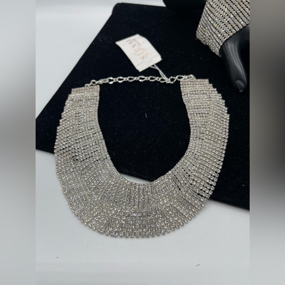 NWT Sienna Statement Rhinestone Chocker and Bracelet Set - Picture 5 of 7